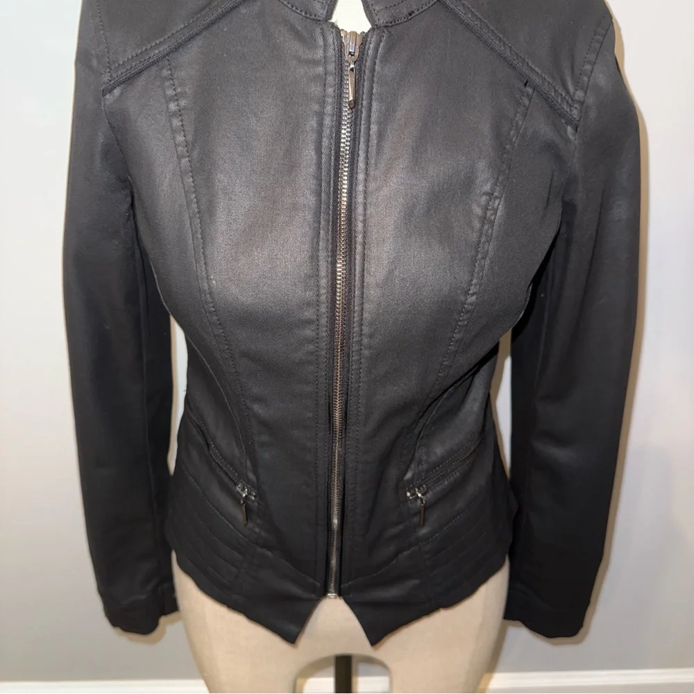White House Black Market WHBM Black Coated Denim Moto Jacket Size 0